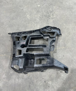 2024 BMW M3 M4 G80 G82 REAR LEFT BUMPER CORNER BRACKET OEM 8069445