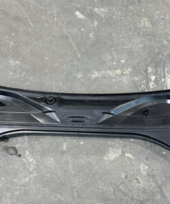 2024 BMW M3 M4 G80 G82 FRONT WINDSHIELD COWL TRIM OEM