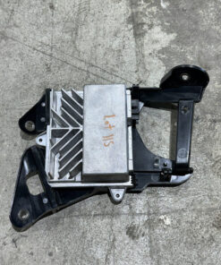 2014 PORSCHE 911 TURBO S AUXILIARY SUBWOOFER AMPLIFIER W BRACKET OEM *CRACK #4*