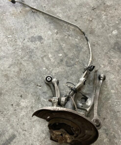 2015 BMW M4 REAR LEFT DRIVER SUSPENSION KNUCKLE SPINDLE CONTROL ARM OEM