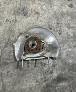 2024 BMW M3 M4 G80 G82 FRONT LEFT SPINDLE KNUCKLE HUB OEM 8K MILES