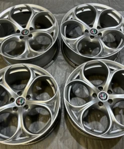 2017-2019 Alfa Romeo Giulia 19" Wheels Rims / Set of 4 / *Minor Bends* / AG005