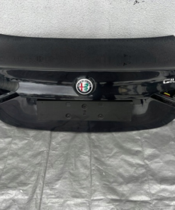 Alpha romeo giulia trunk rear camera set 2017